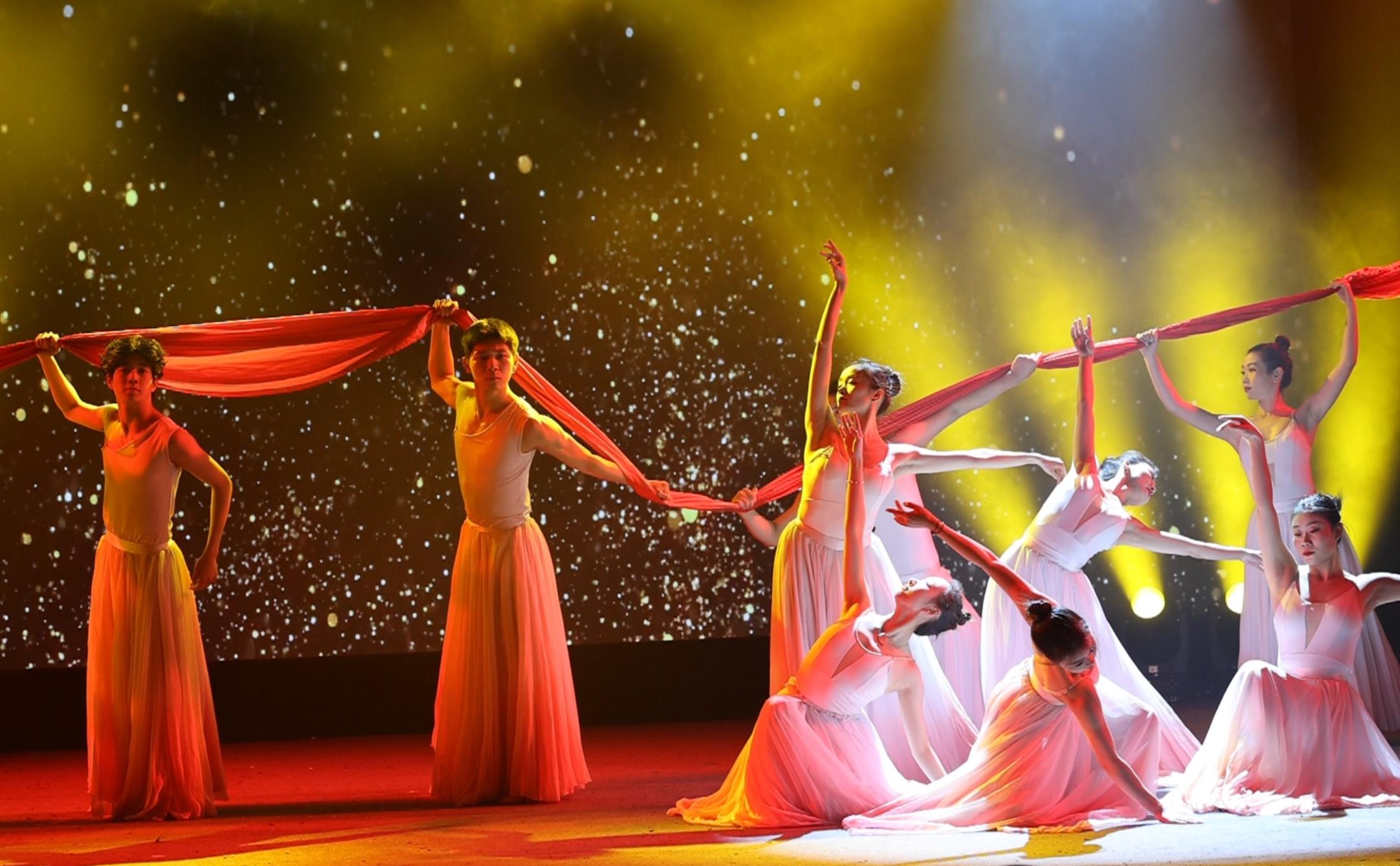 紅色搖籃.jpg 紅色搖籃.jpg